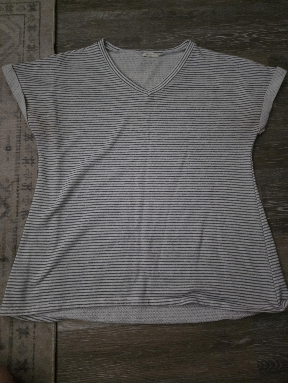 12 Pm By Mon Ami Striped V-Neck Short Sleeve Top - Gray & White